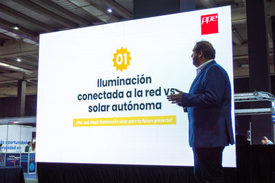 Iluminación Solar PPE en Feria Mercado Público 2024