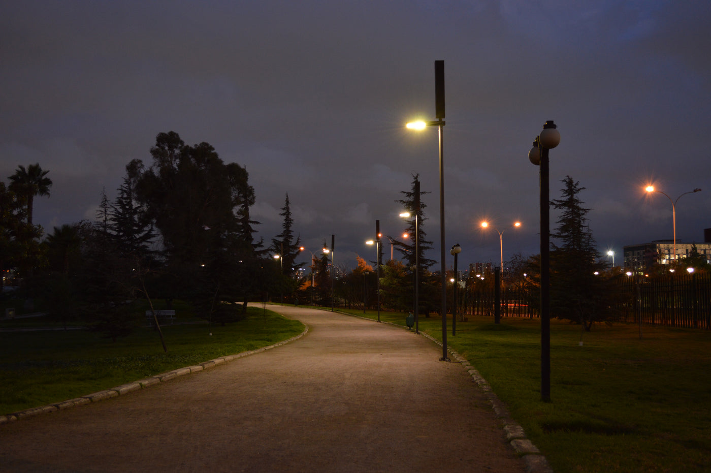 Poste Solar Aron Smart