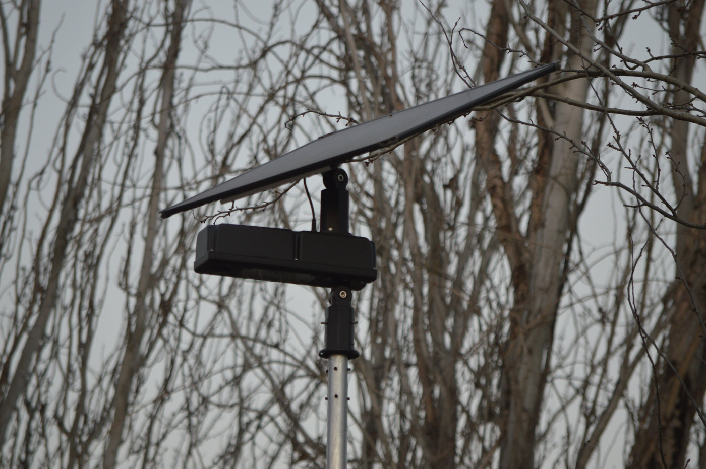 Poste Solar PB
